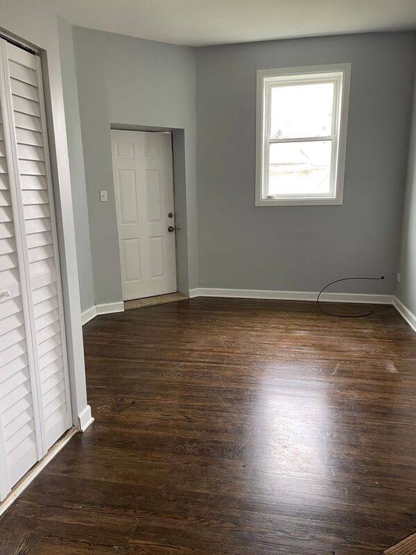 Apartment for rent at 728 N Pine #3F, Chicago, IL 60644
