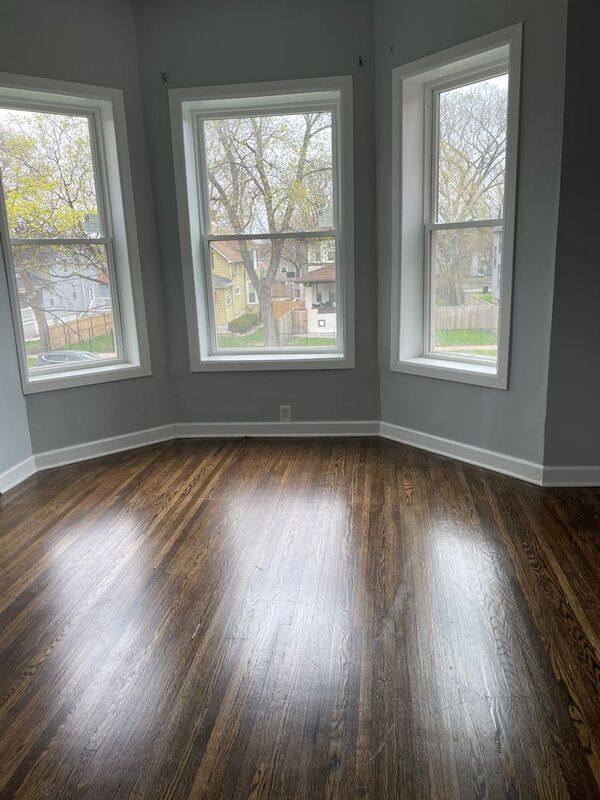 Apartment for rent at 728 N Pine #3F, Chicago, IL 60644