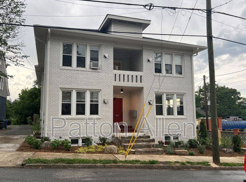 Apartment for rent at 205 Hillside St #6, Asheville, NC 28801