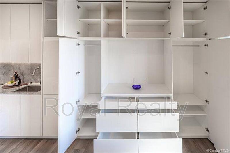 Apartment for rent at 987 Queen St #327, Honolulu, HI 96814