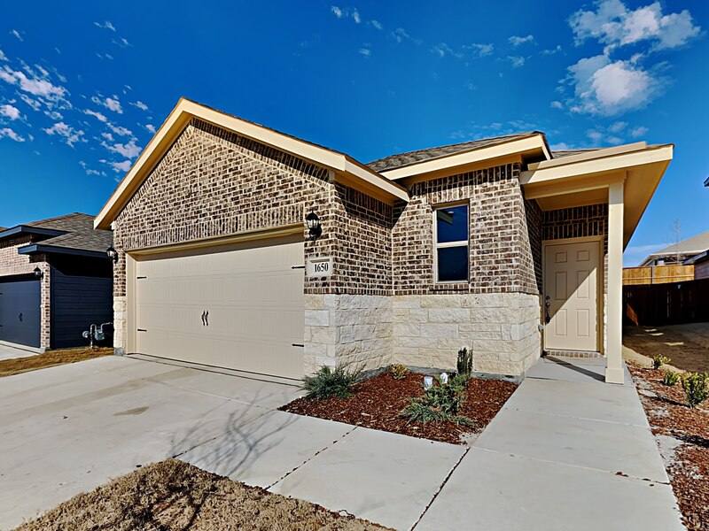 House for rent at 1650 Briar Hunt Dr, Forney, TX 75126
