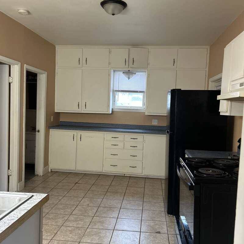 Apartment for rent at 1505 Union Ave, Sheboygan, WI 53081