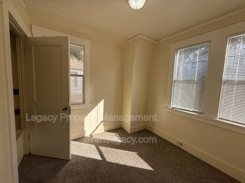 House for rent at 69 B St, Vallejo, CA 94590