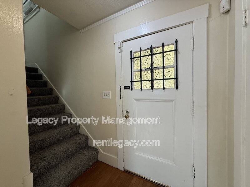 House for rent at 69 B St, Vallejo, CA 94590