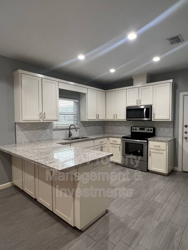 Apartment for rent at 413 Downing #2, Edinburg, TX 78539