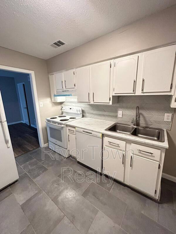 House for rent at 1176 Railton Rd, Memphis, TN 38111