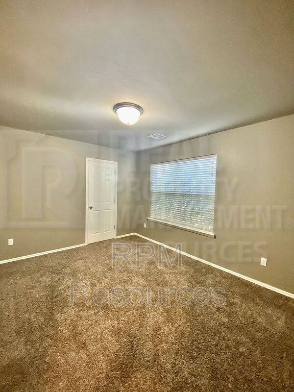 House for rent at 2932 Cider Mill Lane, Yukon, OK 73099
