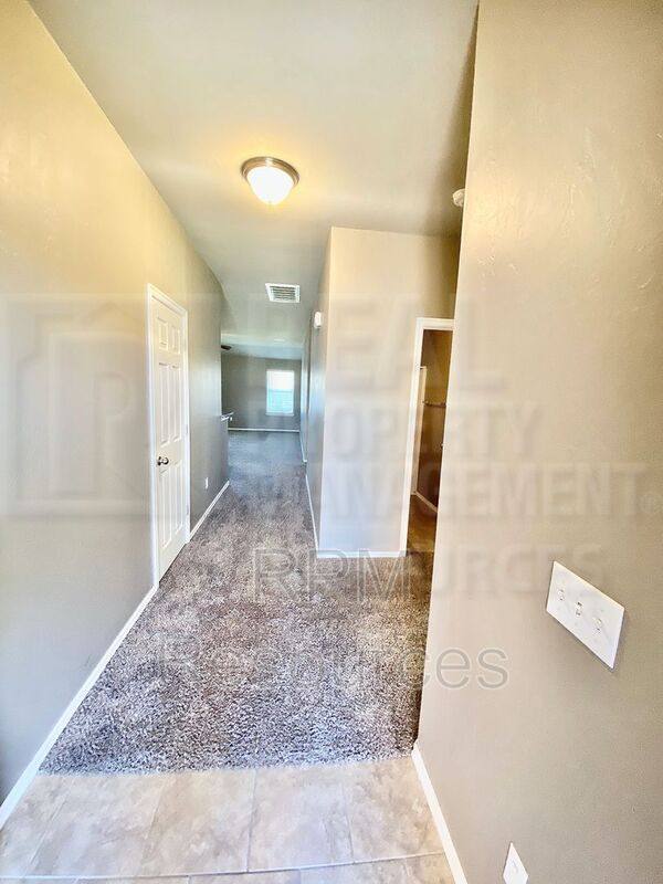 House for rent at 2932 Cider Mill Lane, Yukon, OK 73099