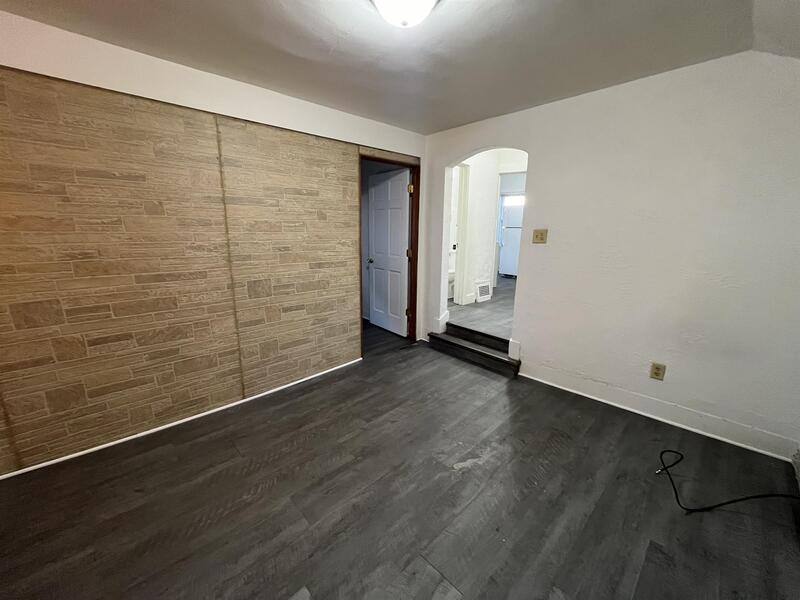 Apartment for rent at 922-924 Erie Ave #924, Sheboygan, WI 53081
