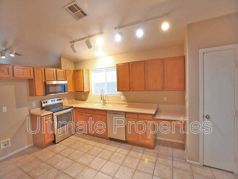 House for rent at 3011 W Zachary Dr, Phoenix, AZ 85027