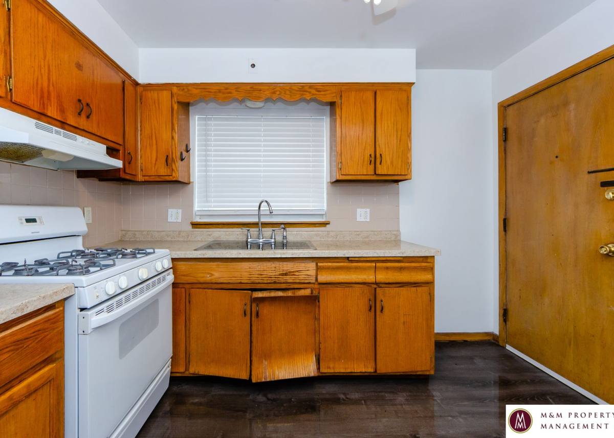 Apartment for rent at 1032 Washington, Oak Park, IL 60302