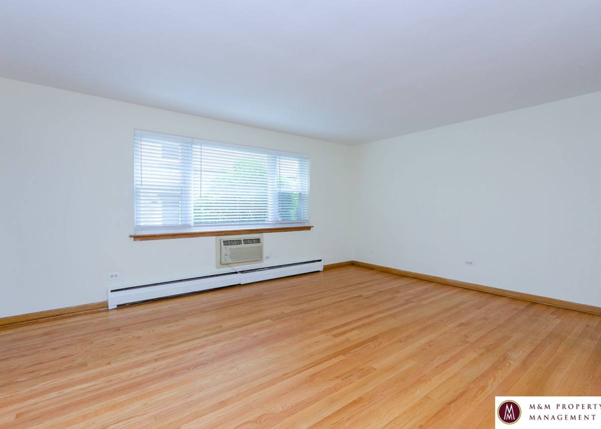 Apartment for rent at 1032 Washington, Oak Park, IL 60302