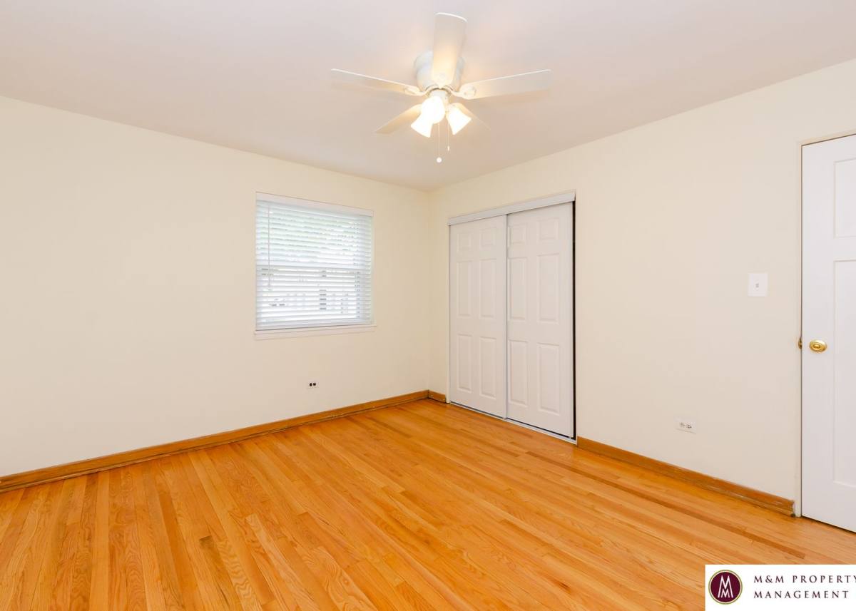 Apartment for rent at 1032 Washington, Oak Park, IL 60302