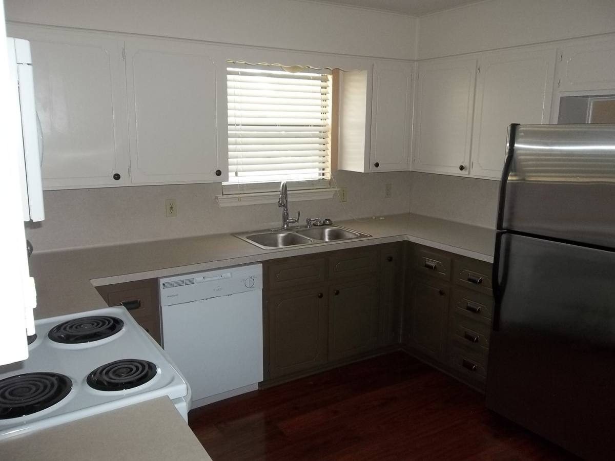 House for rent at 803 E 12th Ave, Belton, TX 76513