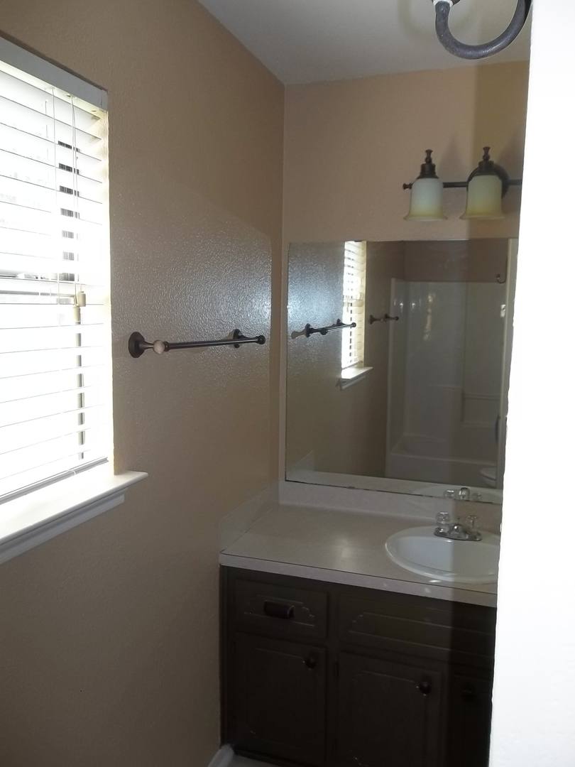 House for rent at 803 E 12th Ave, Belton, TX 76513