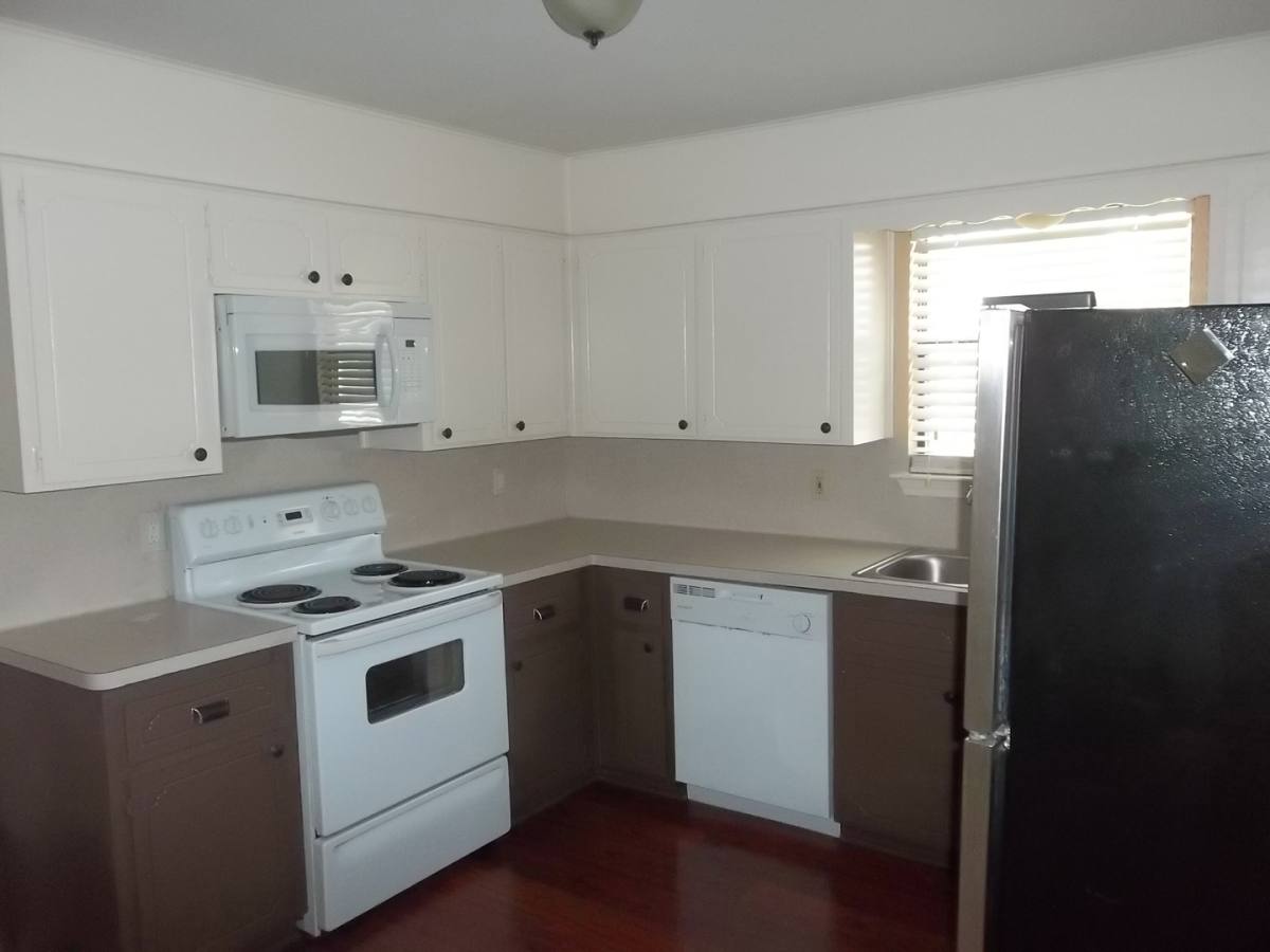 House for rent at 803 E 12th Ave, Belton, TX 76513