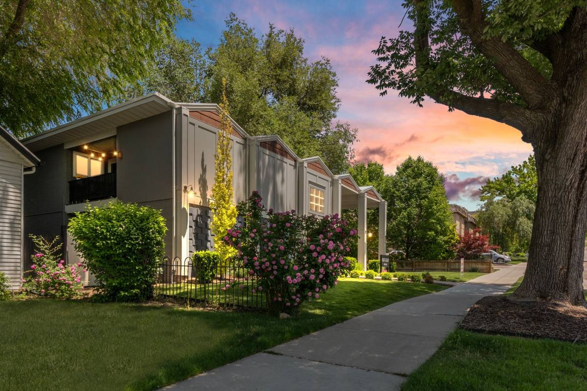 Apartment for rent at 927 E 800 S, Salt Lake City, UT 84102