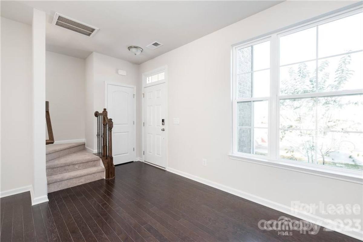 Townhouse for rent at 6929 Walnut Branch Lane, Charlotte, NC 28277