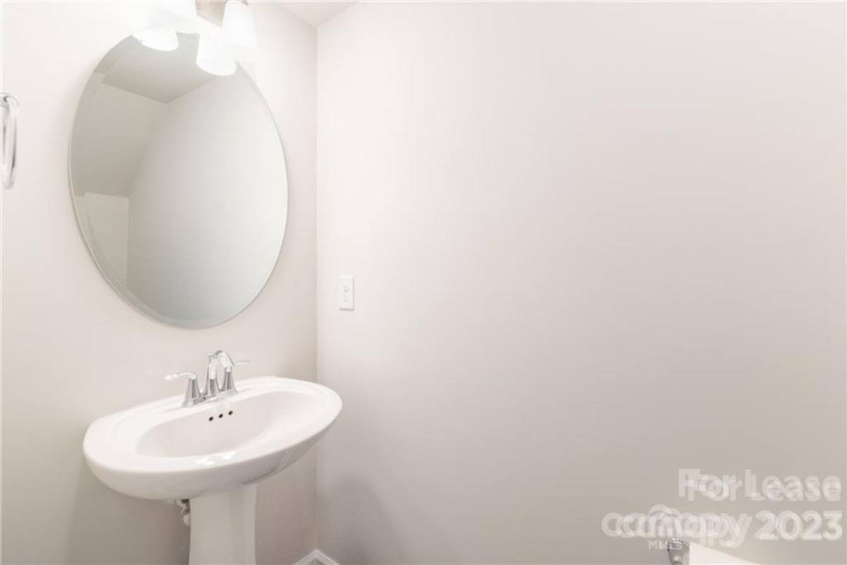 Townhouse for rent at 6929 Walnut Branch Lane, Charlotte, NC 28277