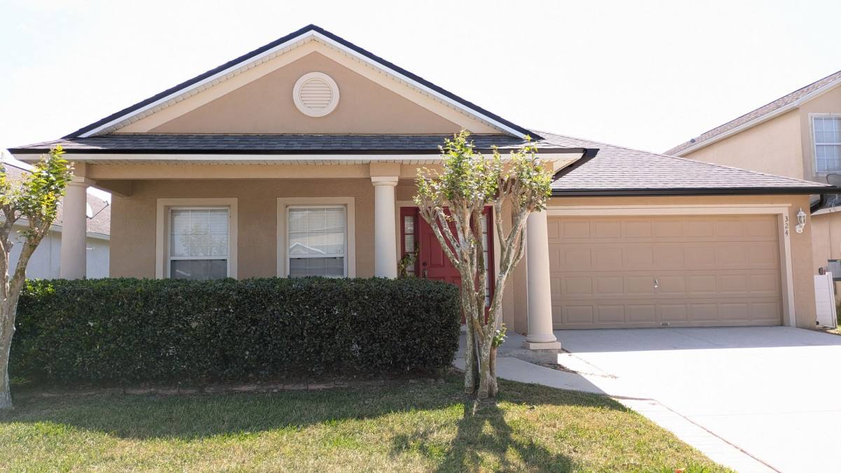 House for rent at 324 Red Kite Dr, Groveland, FL 34736