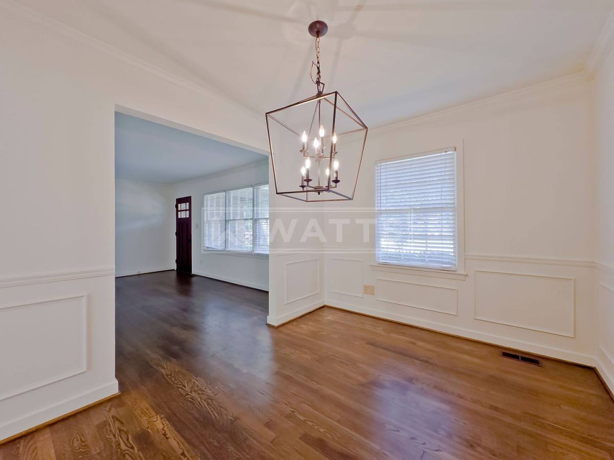 House for rent at 4452 Mountaindale Rd, Birmingham, AL 35213