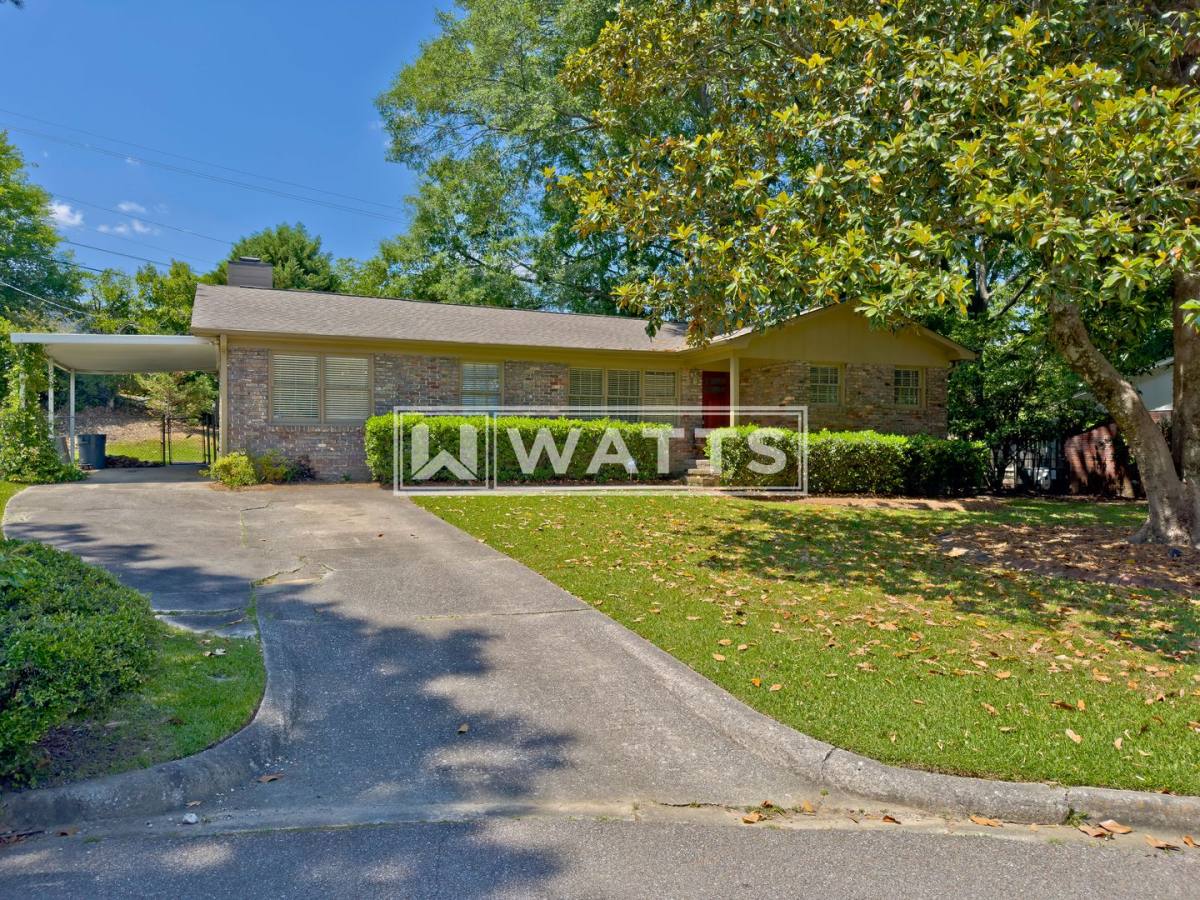 House for rent at 4452 Mountaindale Rd, Birmingham, AL 35213