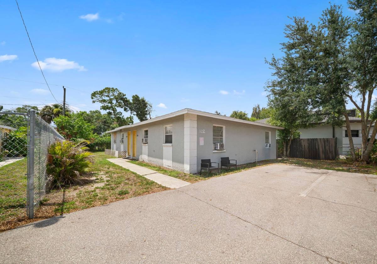 Apartment for rent at 322A-322B Louise Ave, Fort Myers, FL 33916