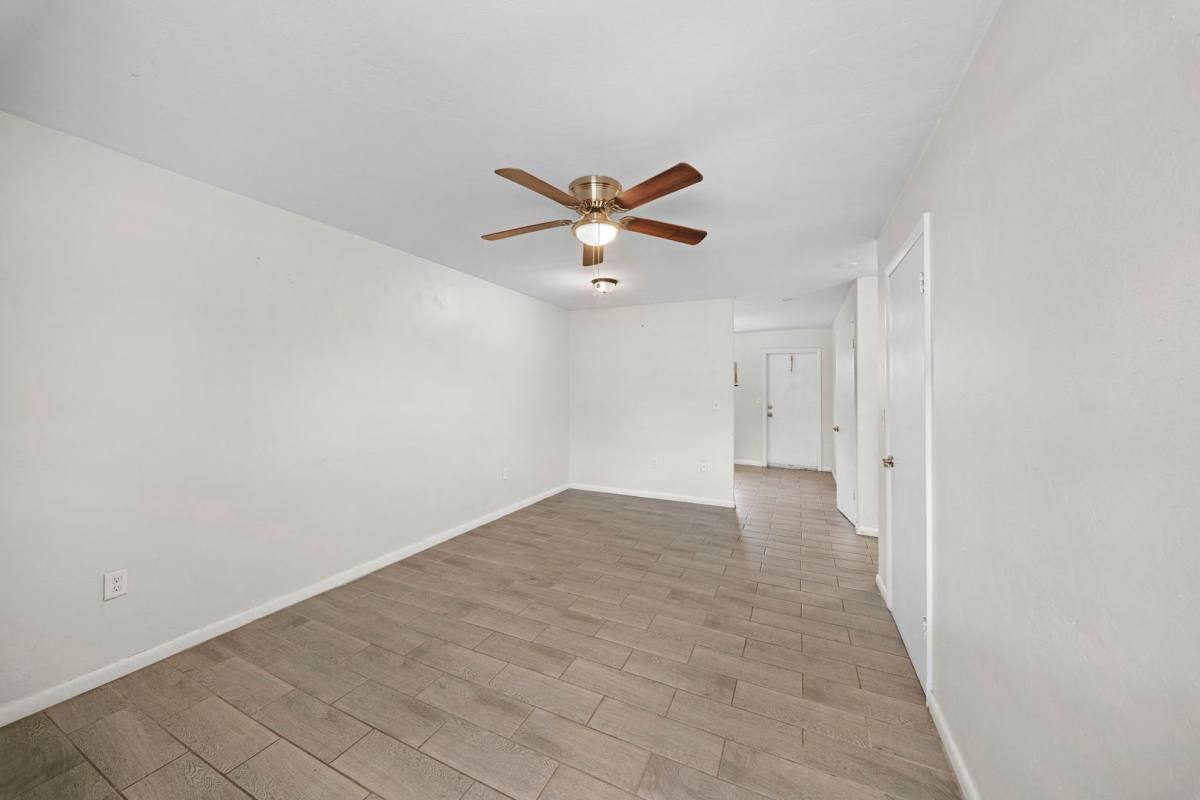 Apartment for rent at 322A-322B Louise Ave, Fort Myers, FL 33916
