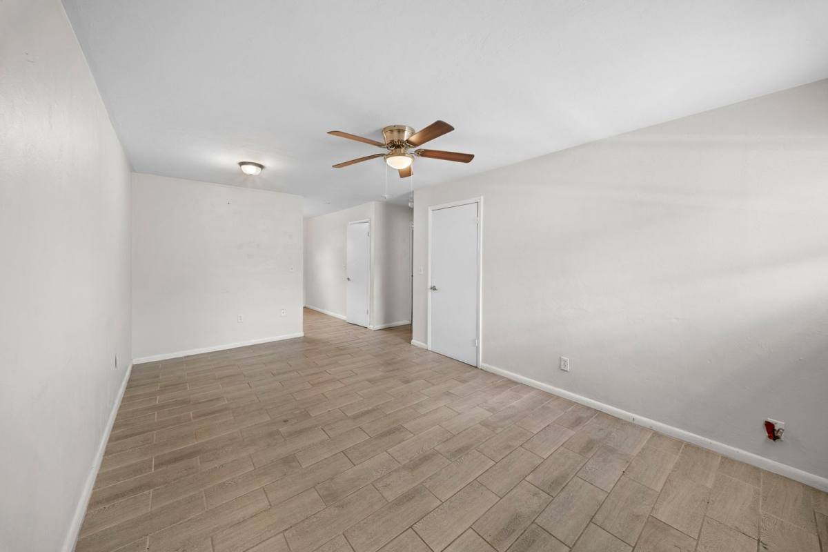 Apartment for rent at 322A-322B Louise Ave, Fort Myers, FL 33916