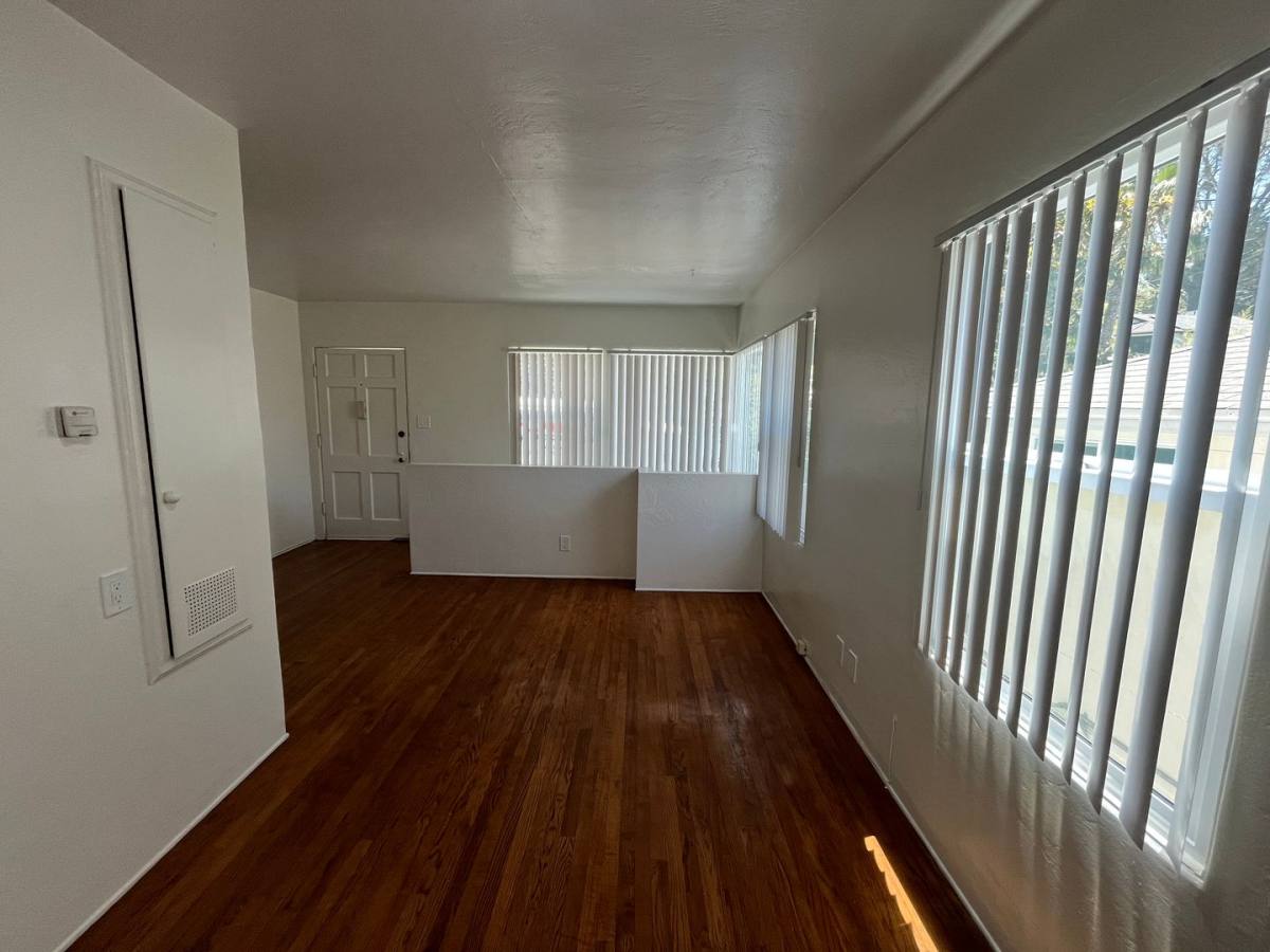 Apartment for rent at 3584-3586 Curlew St, San Diego, CA 92103