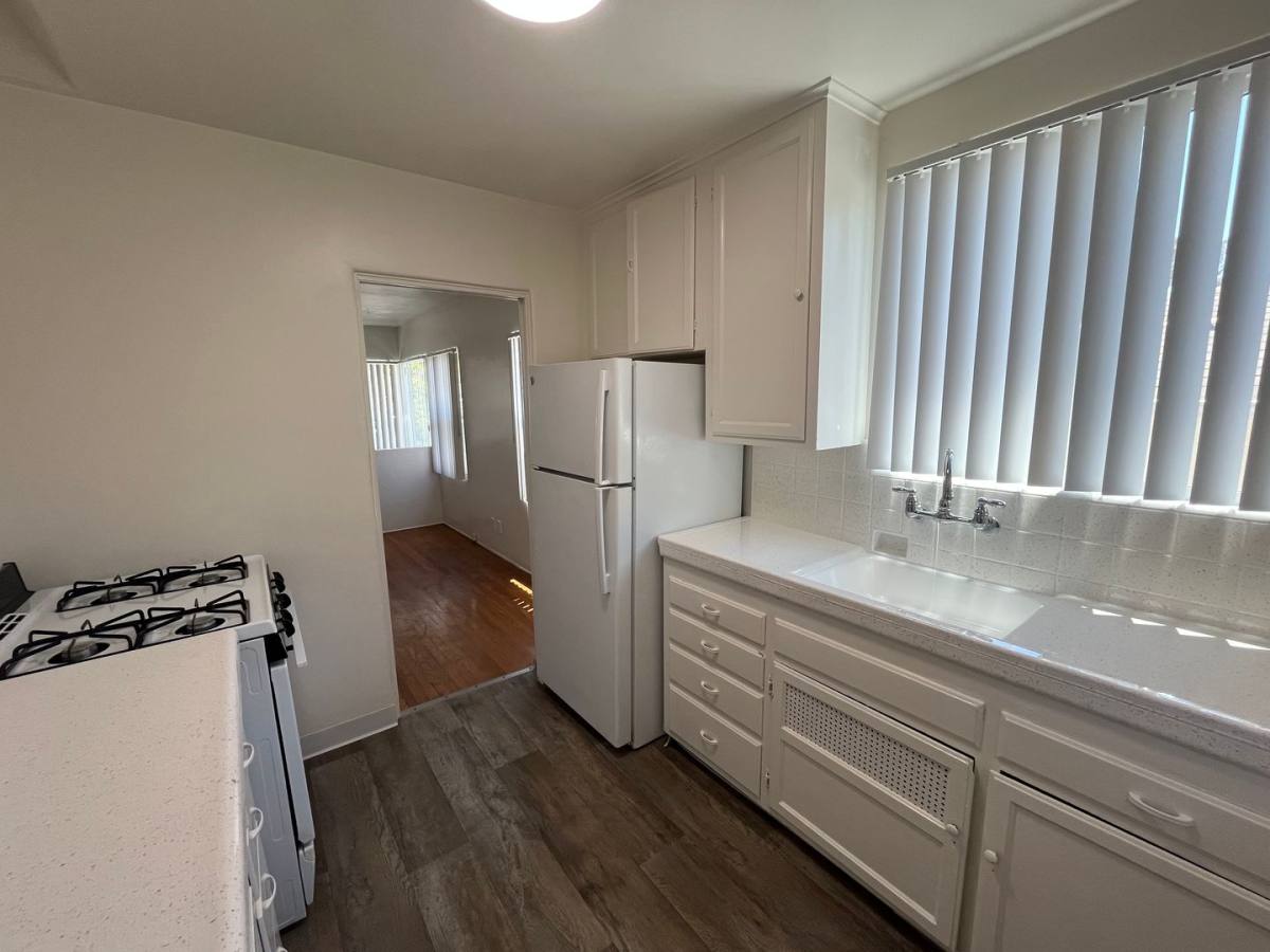 Apartment for rent at 3584-3586 Curlew St, San Diego, CA 92103