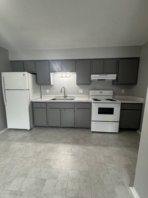 Apartment for rent at 18642 Van Horn Rd, Trenton, MI 48183