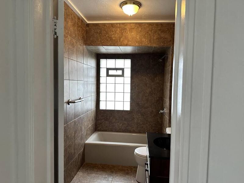 Apartment for rent at 1401 S 10th St, Manitowoc, WI 54220