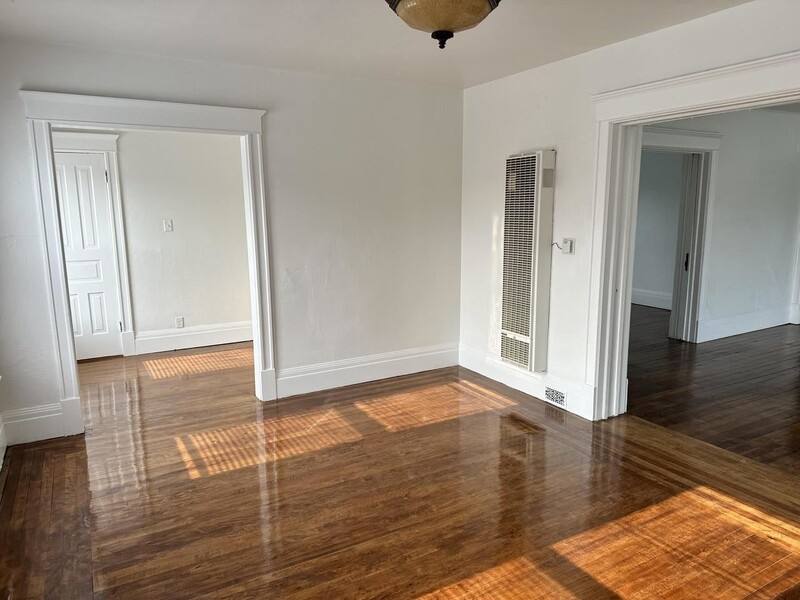 Apartment for rent at 1401 S 10th St, Manitowoc, WI 54220