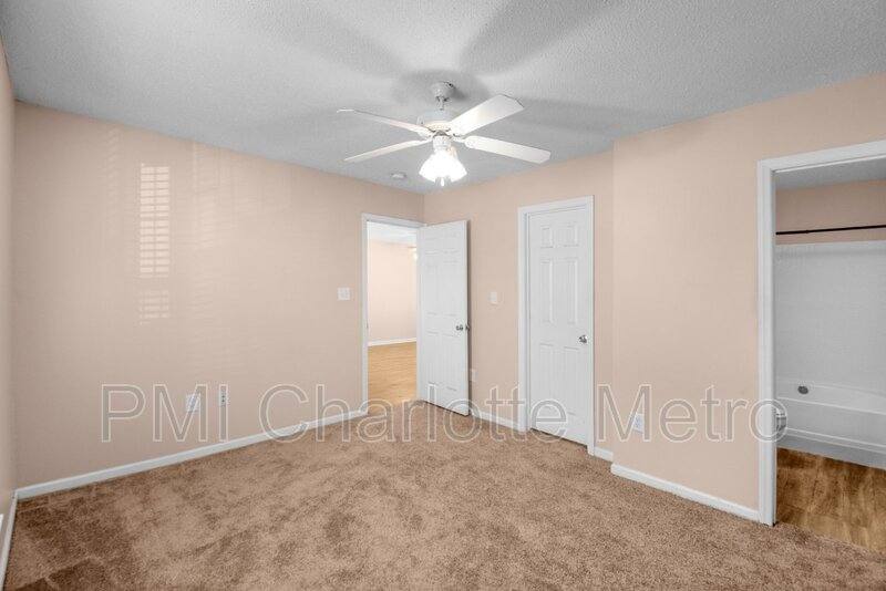 House for rent at 6550 Lynmont Dr, Charlotte, NC 28212