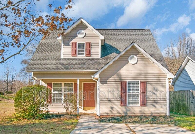 House for rent at 6550 Lynmont Dr, Charlotte, NC 28212
