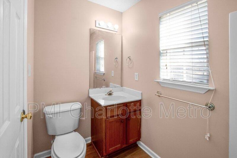 House for rent at 6550 Lynmont Dr, Charlotte, NC 28212