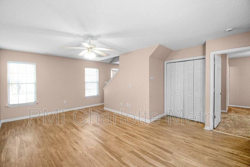 House for rent at 6550 Lynmont Dr, Charlotte, NC 28212