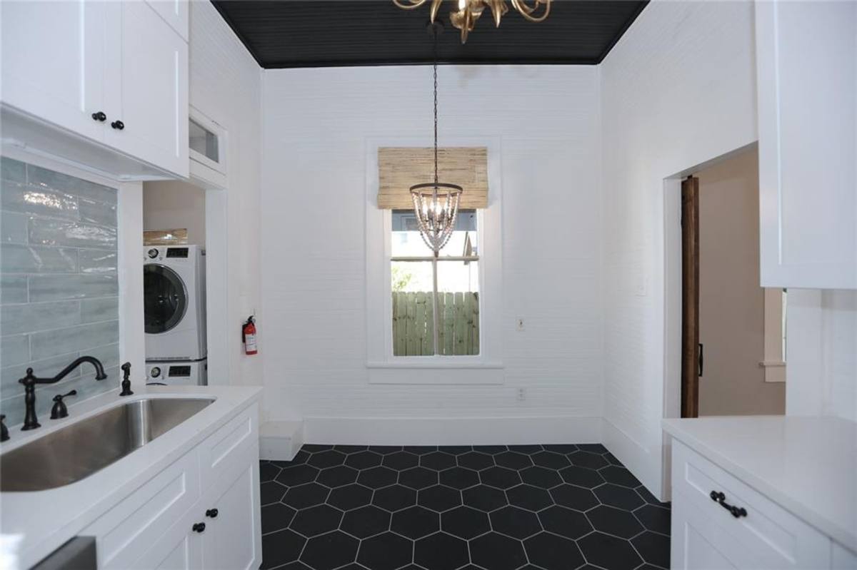 House for rent at 2119 Freeman St, Houston, TX 77009