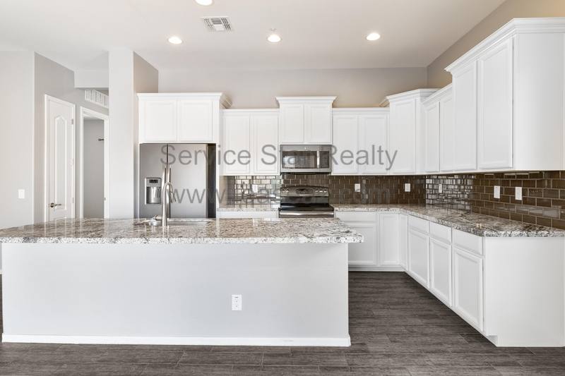 Townhouse for rent at 888 N Imperial Place, Chandler, AZ 85226
