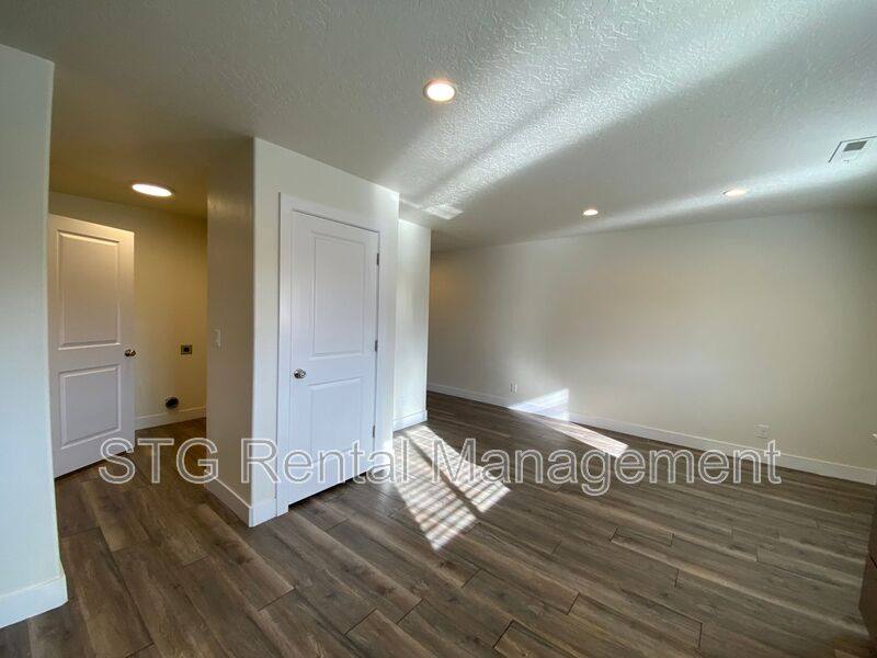 Townhouse for rent at 1664 N Dixie Downs Rd #2, Saint George, UT 84770
