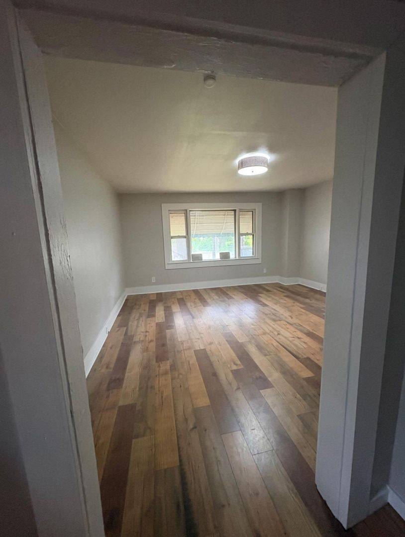 House for rent at 4245 E 71st St, Cleveland, OH 44105