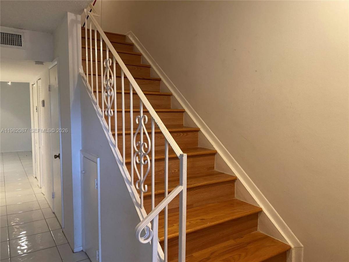 Townhouse for rent at 1951 Atlantic Shores Blvd, Hallandale, FL 33009