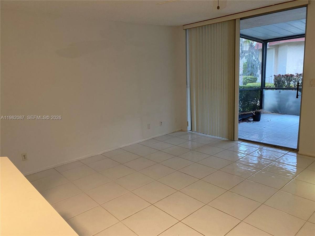 Townhouse for rent at 1951 Atlantic Shores Blvd, Hallandale, FL 33009