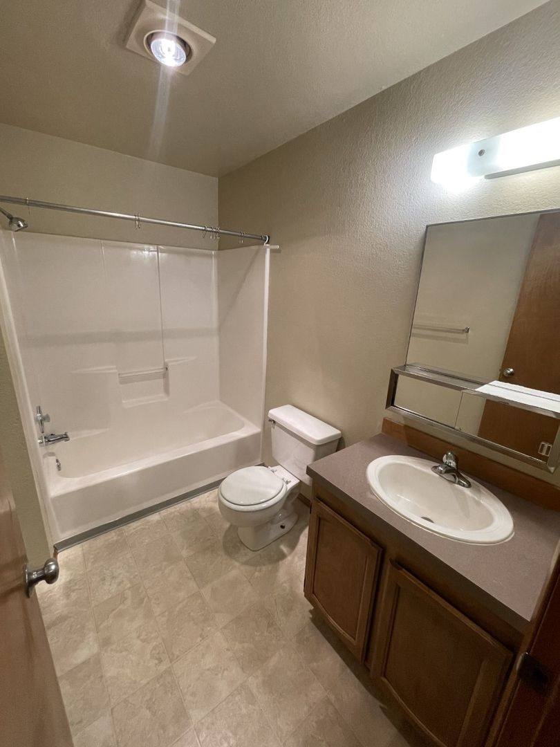 Apartment for rent at 5705 Hendrickson Ave, Ferndale, WA 98248