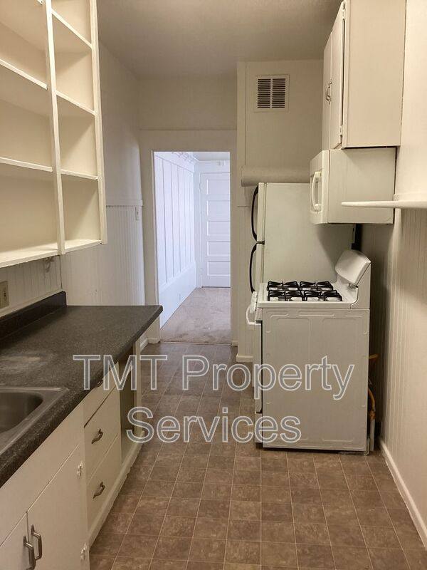 Apartment for rent at 719 19th St #1, Sacramento, CA 95811