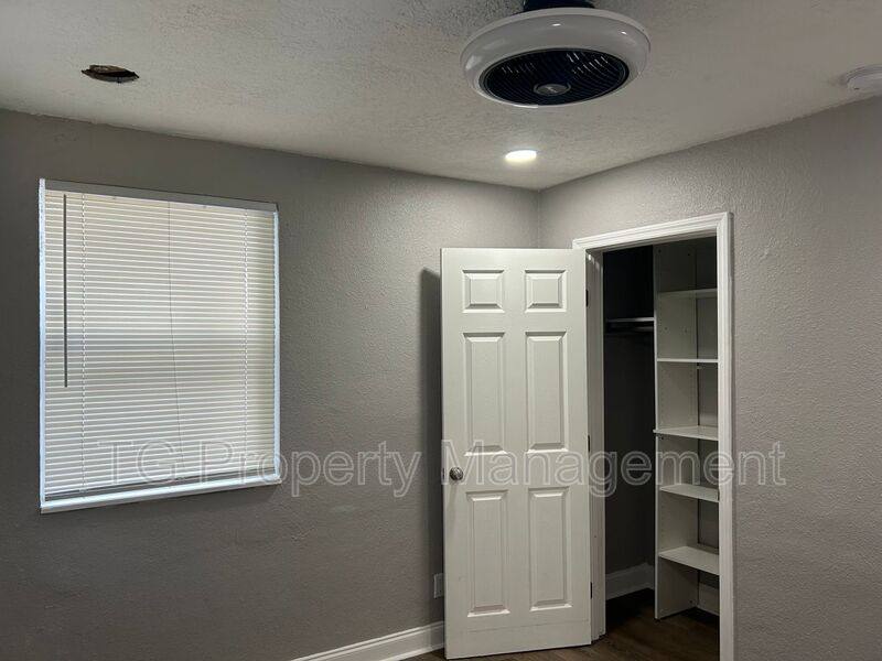 Apartment for rent at 1376 Prince St, Jacksonville, FL 32209