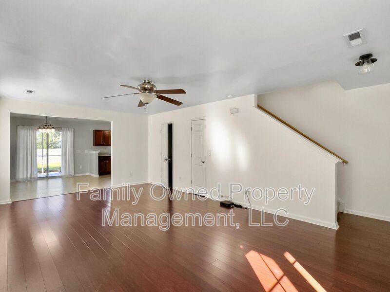 House for rent at 100 Salem Creek Dr, Goose Creek, SC 29445