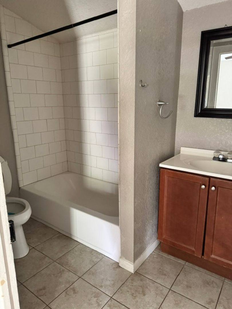 House for rent at 2504 Ave H, Bay City, TX 77414
