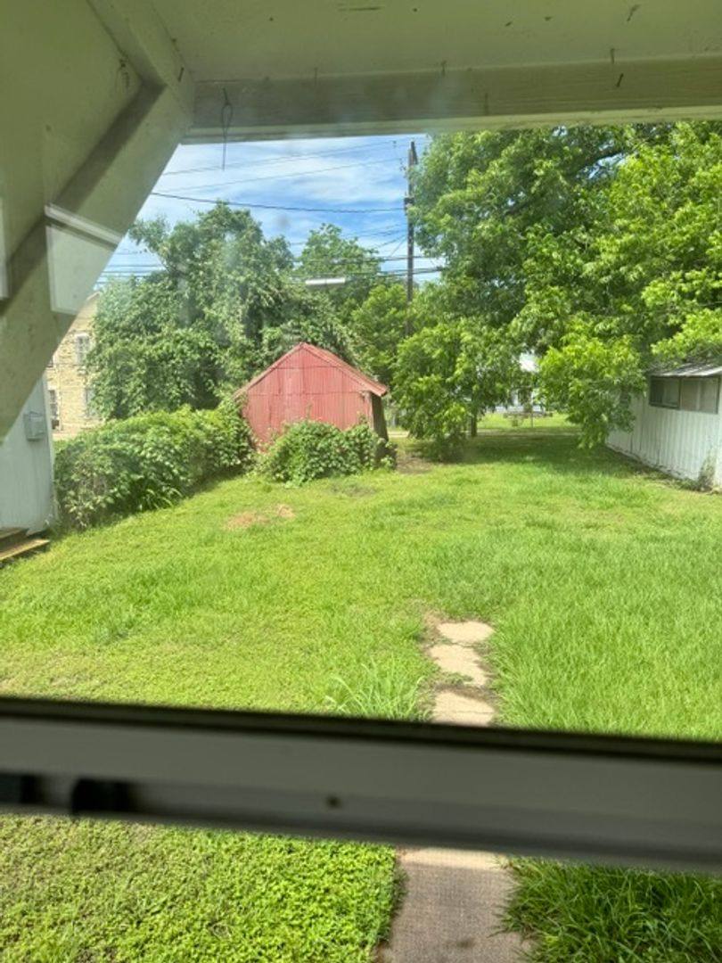 House for rent at 2504 Ave H, Bay City, TX 77414